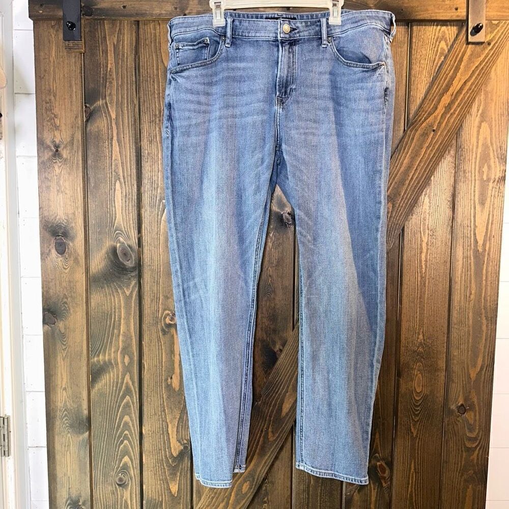 Express Jeans Mens Classic Straight Jeans